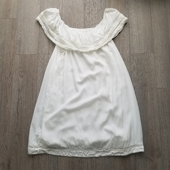 Aritizia Wilfred White Ruffle Off Shoulder Mini Dress - Medium - Picture 4 of 10